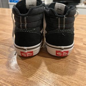 Vans “off the wall” high tops size US kids size 3 black and white